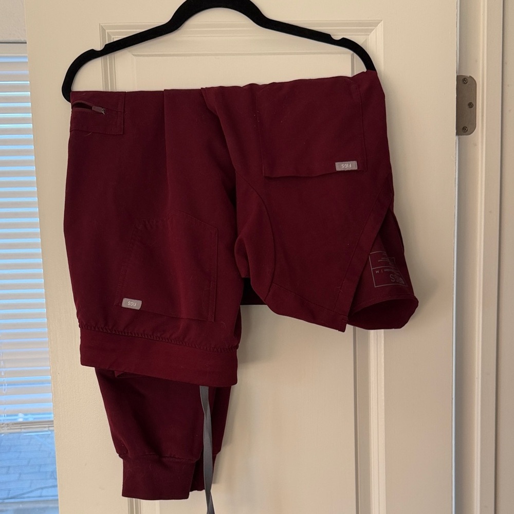 Burgundy FIG set
